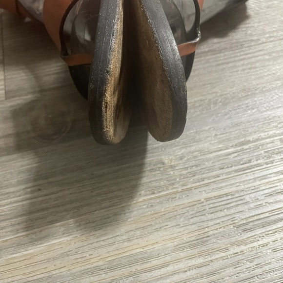 VINCE Womens Sz 9M Mailin Cognac Brown Sandals Leather Ankle Wrap Flat Thong - Picture 5 of 13